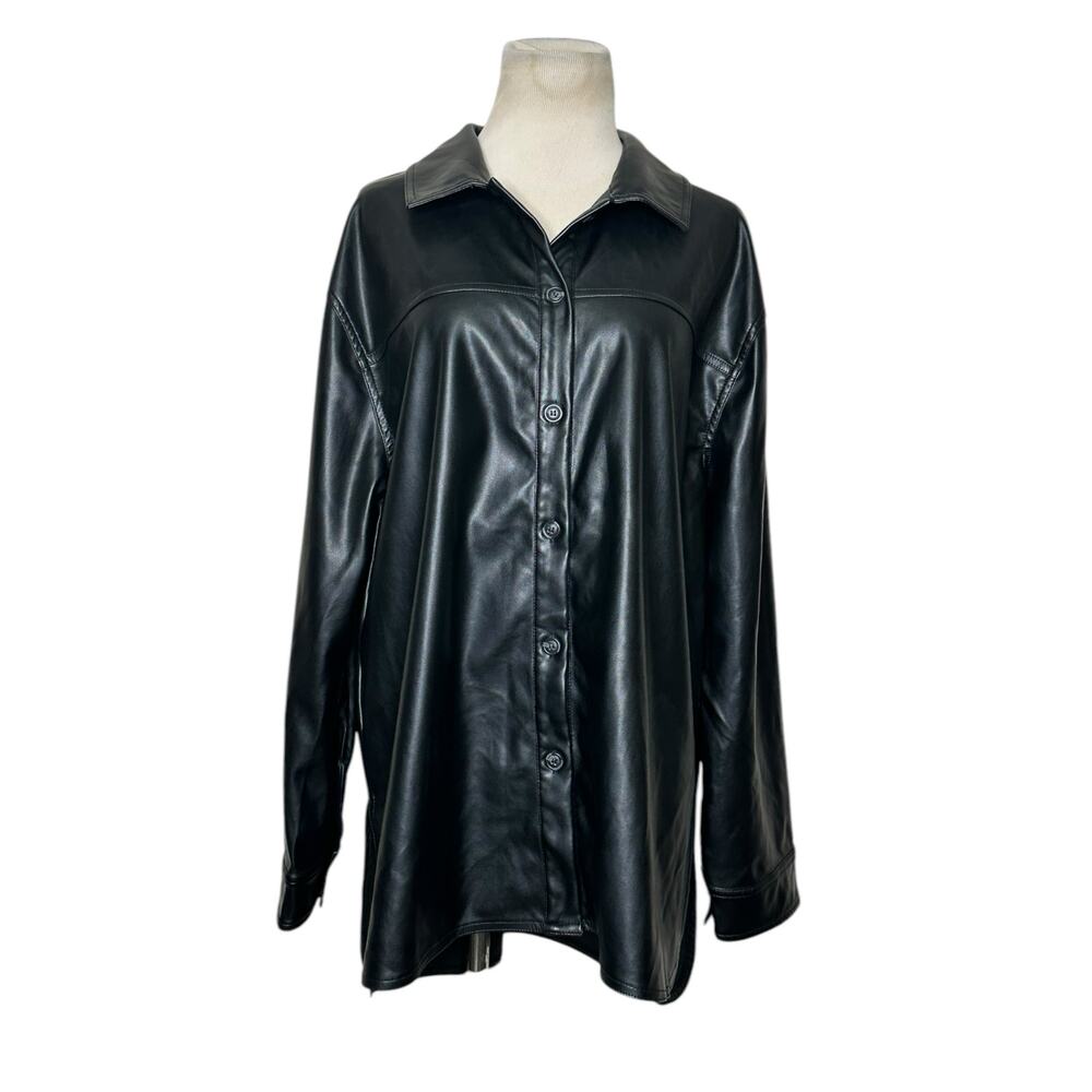 Laundry faux leather long sleeves buttoned shacket size large